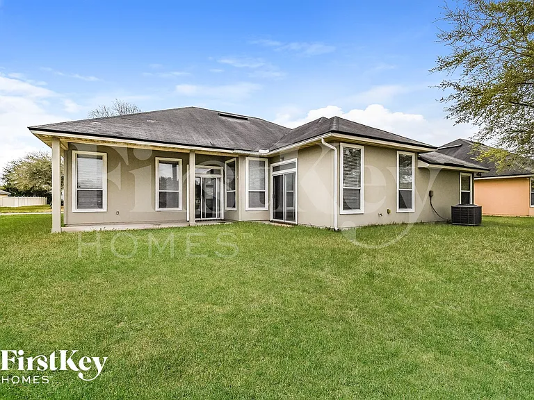 13940 Fish Eagle Dr E — Photo 15