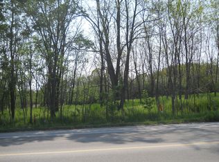 3 N Hacker Rd, Howell, MI 48843