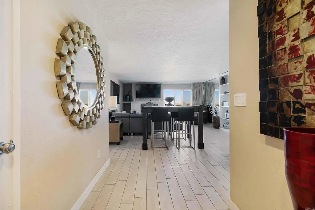2 bed, 1222 sqft, $4,999 — Photo 1