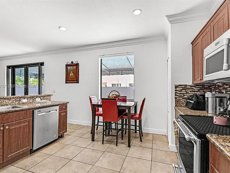 16610 SW 57th Ln — Photo 11
