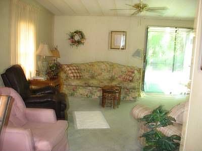 3rd image of 223 Country Ln