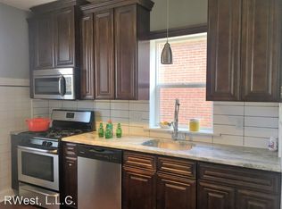 14244 Finger Lake Dr, Chesterfield, MO 63017