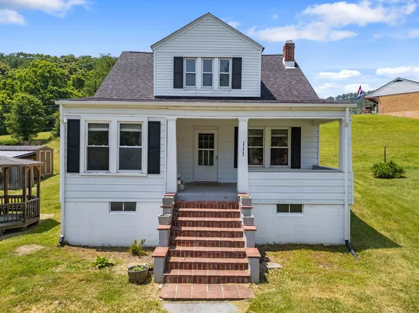 111 North St, Rich Creek, VA 24147