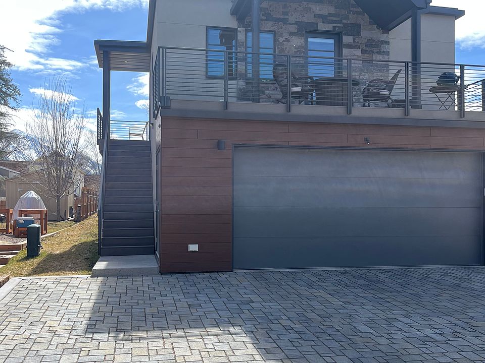 Entrance Staircase and Back Deck