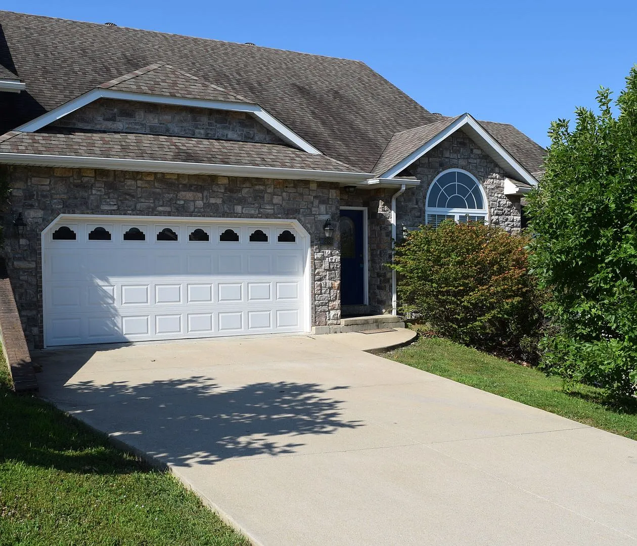 Beautiful 3 bedroom, 2 bathroom condo! — Photo 1