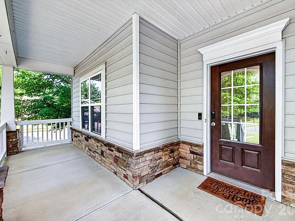 3rd image of 11803 Eversfield Ln