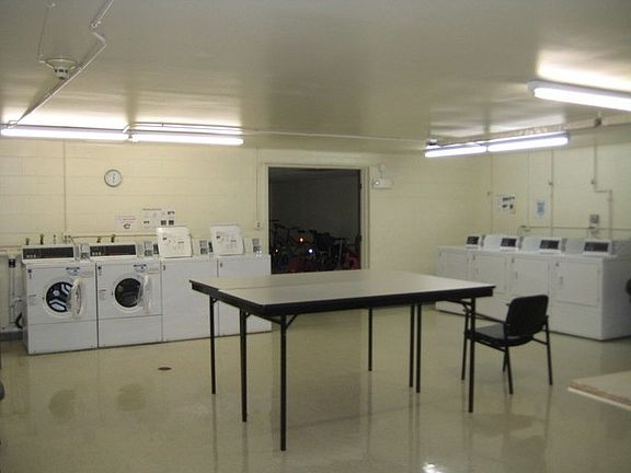 4th image of 3913 Saratoga Ave #G-111