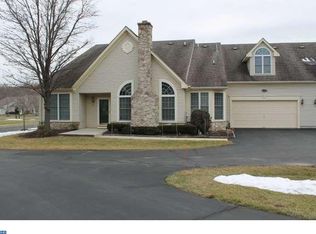 241 Sugarberry Ln, Langhorne, PA 19047