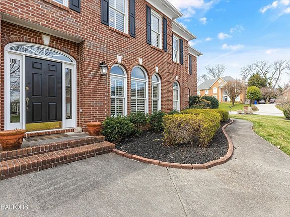 4th image of 1602 Emerson Park Dr