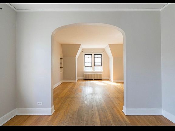 4th image of 2905 N Lotus Ave Unit 2