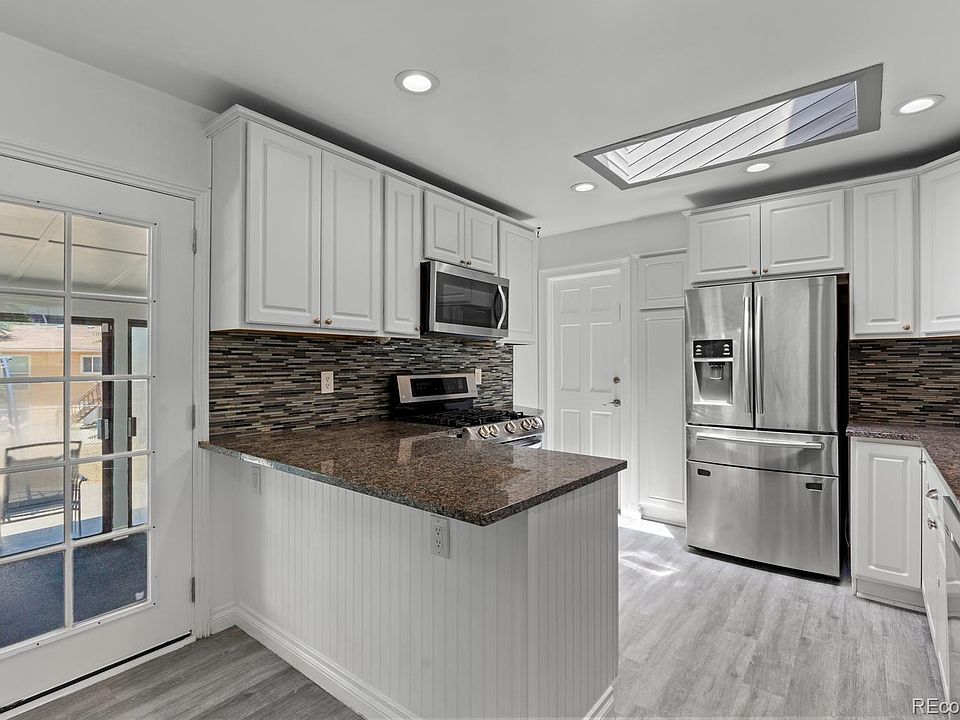 1st image of 659 S Newark Court