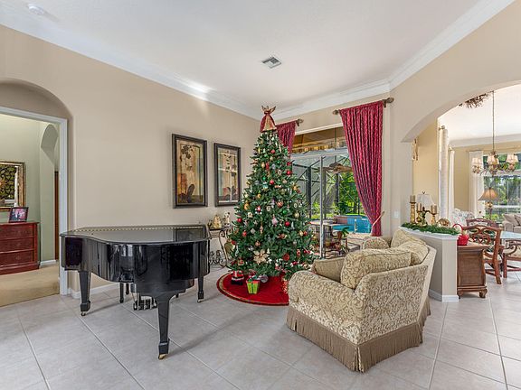 4th image of 9811 SE Osprey Pointe Dr