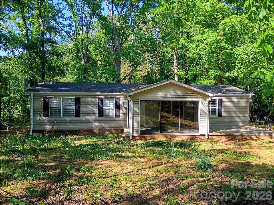 1st image of 308 Chimney Rock Rd