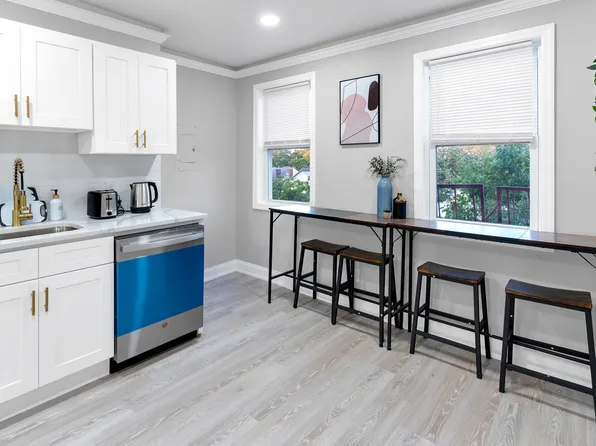 258 Clerk Street image 7 of 21