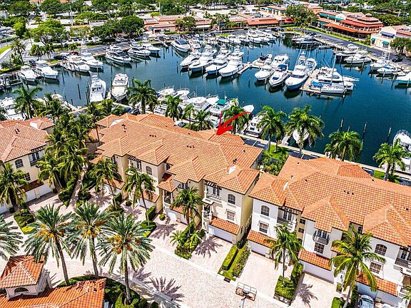 4th image of 11 Marina Gardens Drive