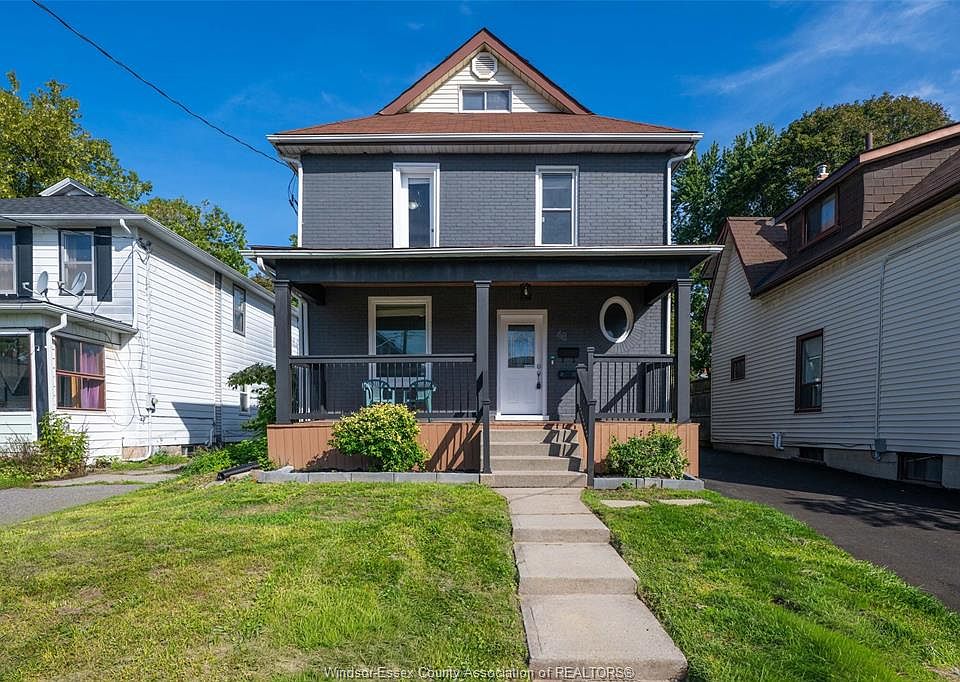 1st image of 48 Brock St E