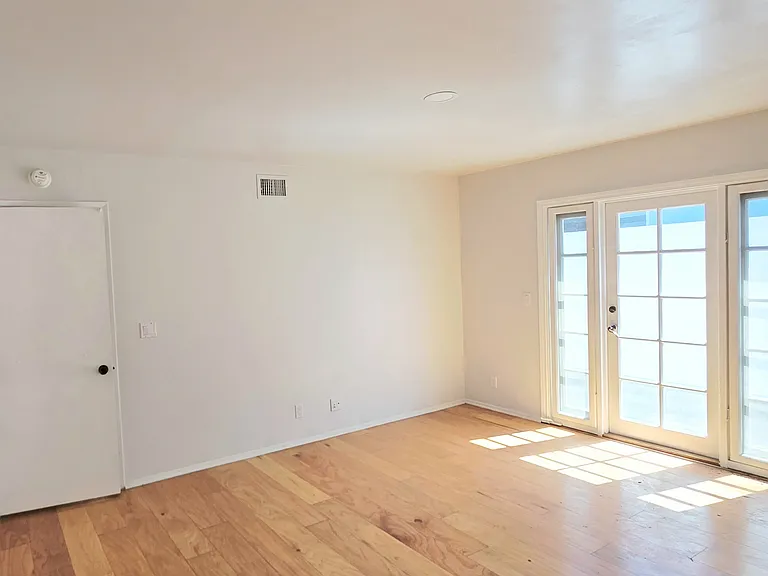 Bedroom #1 (Master)