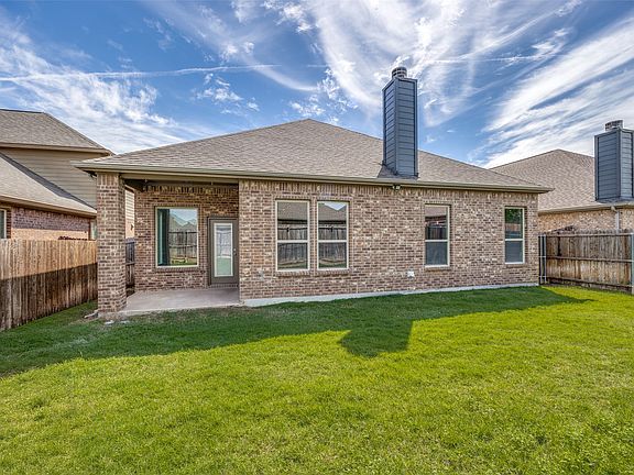 3rd image of 3716 Riversdale Rd