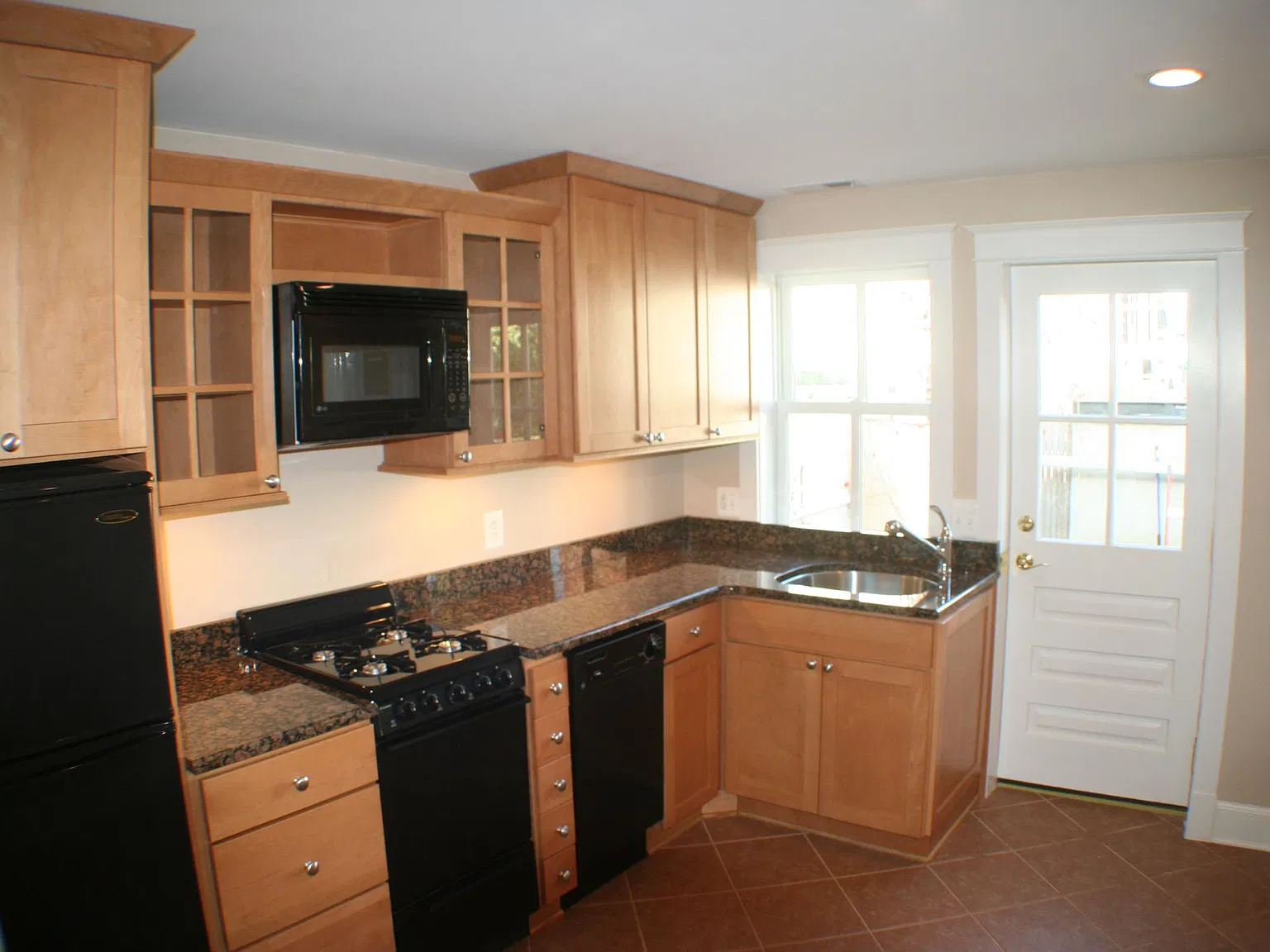 1 bed, 600 sqft, $1,900 — Photo 4