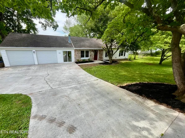 3824 Longwood Dr, Knoxville, TN 37918