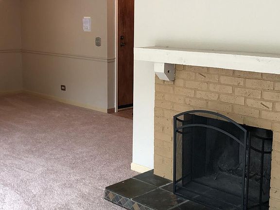 3rd image of 28 Stanton Ct Unit A2
