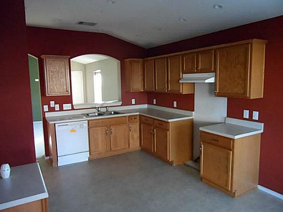5th image of 1103 Henderson Dr