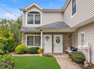 11 Nesaquake Ave, Port Washington, NY 11050