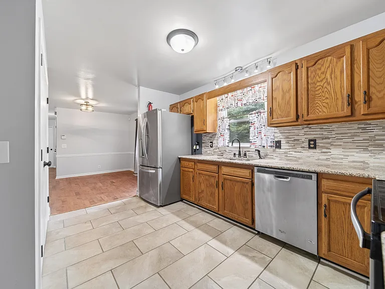3918 Ashley Dr — Photo 31