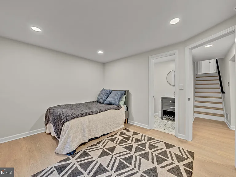 6706 Pine Creek Ct — Photo 29