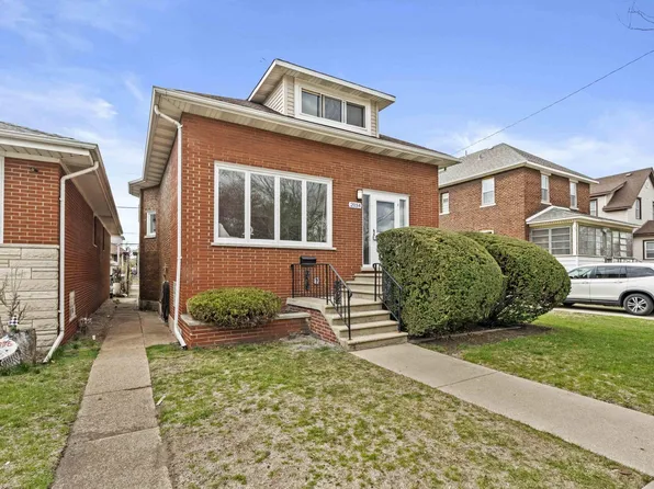 2034 Atchison Ave, Whiting, IN 46394