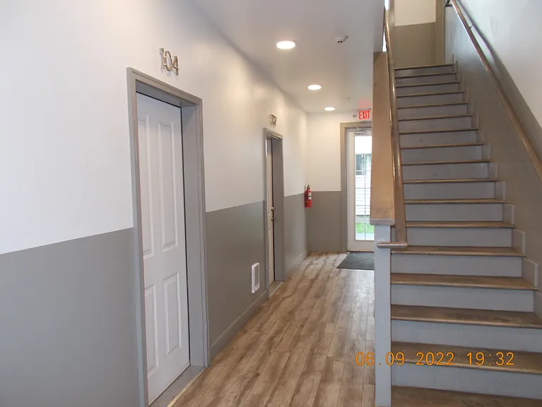 517 S Almon St #203 — Photo 2