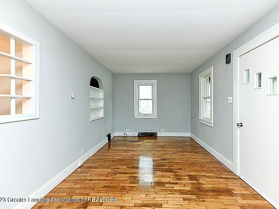 5th image of 3250 Birch Row Dr