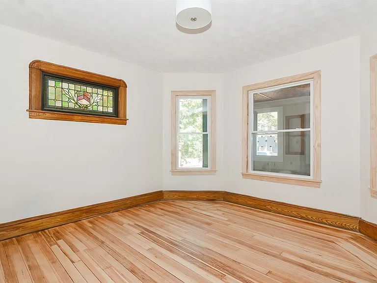350 King St #1 — Photo 5