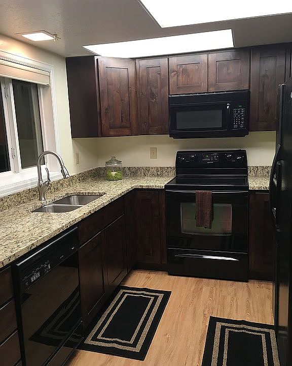 New cabinets and granite