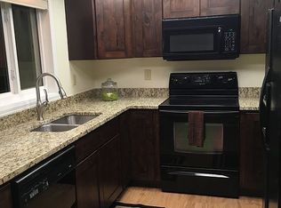 1917 Edinburgh St, Rawlins, WY 82301