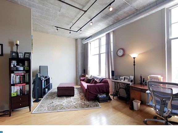 3rd image of 130 N 2nd St Unit 5C