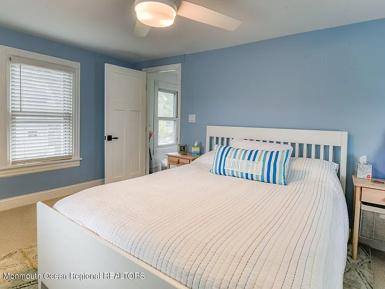 819 Dunlewy St — Photo 26
