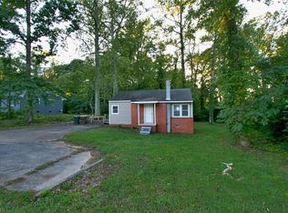 1932 Merritt Dr, Greensboro, NC 27407