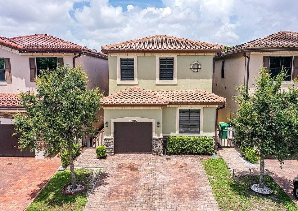 1st image of 5705 NW 47th Avenue