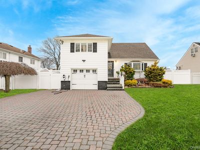 264 W End Avenue, Massapequa, NY, 11758