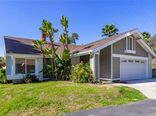 761 Venus View Dr, Vista, CA 92081