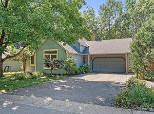 97 Olympic Cir, Chanhassen, MN 55317