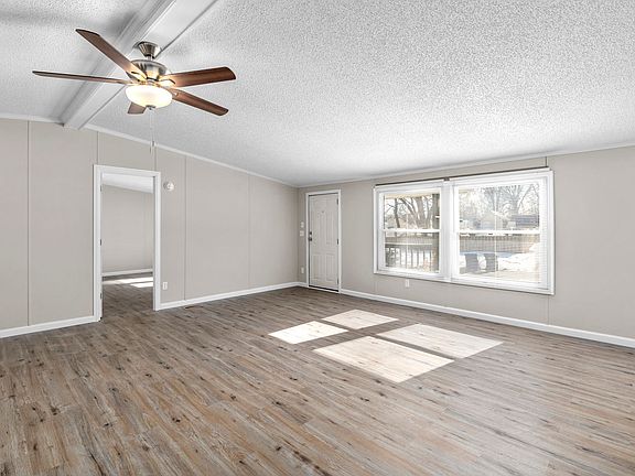5th image of 540 Broadway Ave