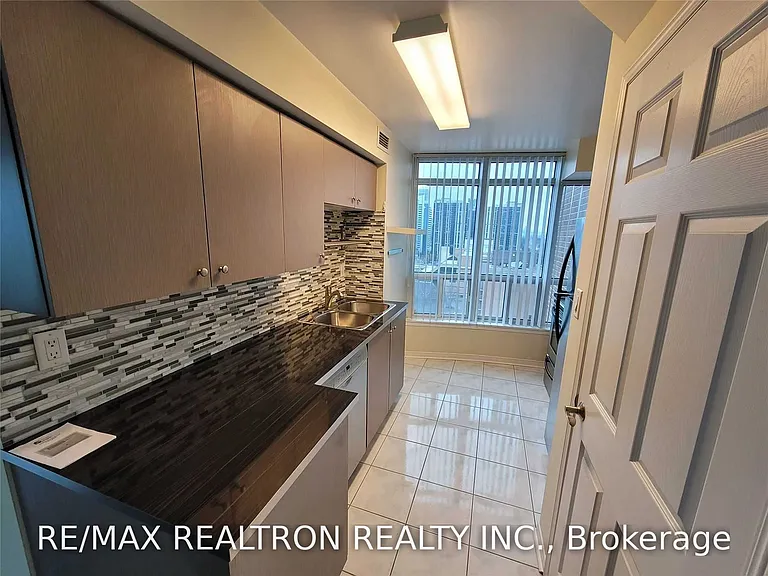 233 Beecroft Rd #1703 — Photo 10