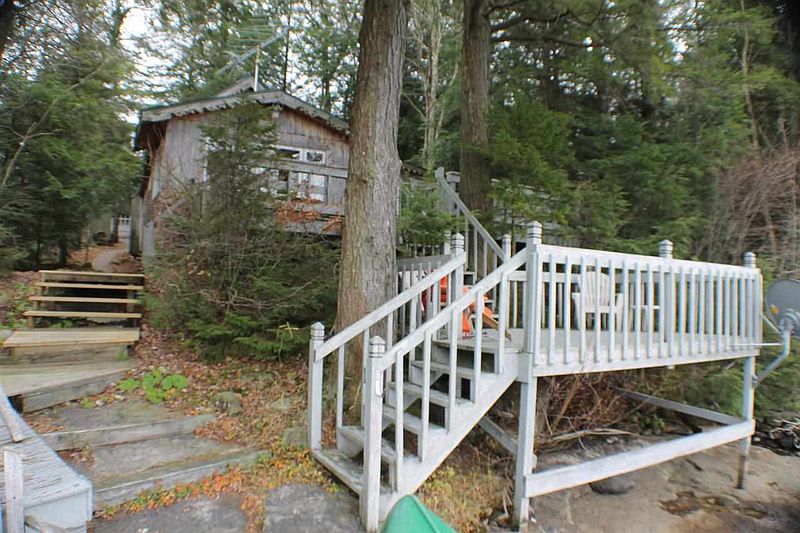 3rd image of 85 E SHORE Road
