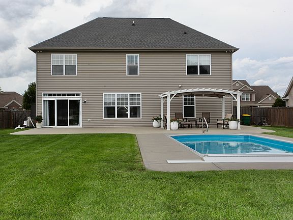 2nd image of 171 Warrington Dr