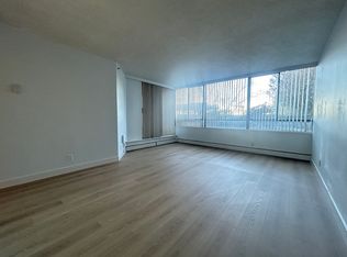 460 Westview St #102, Coquitlam, BC