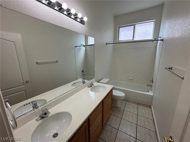 3008 Teal Beach St — Photo 25