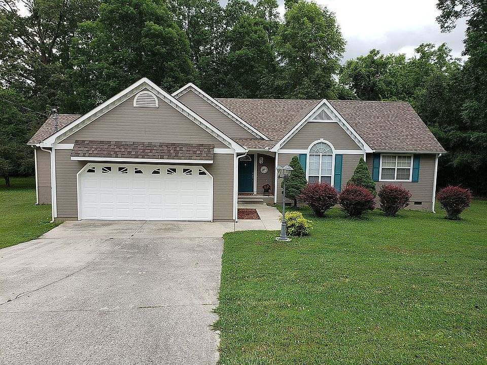 1st image of 82 Emerald Dr