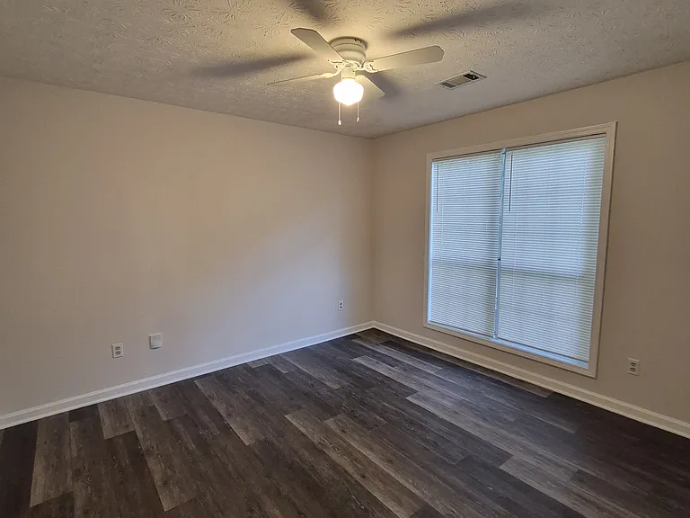 1505 Rilla Cir — Photo 10